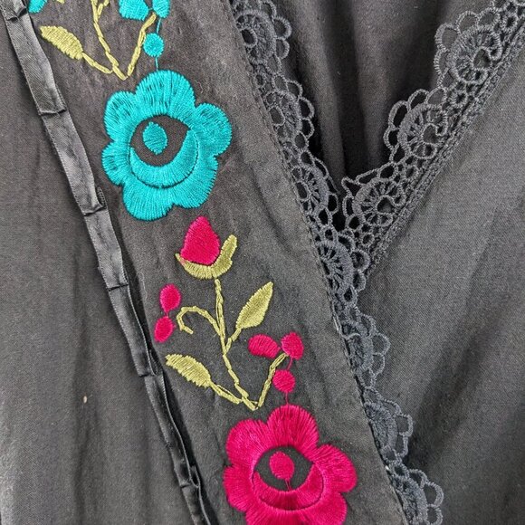 Solei Women's Black Mini Embroidered Wrap Dress Size L/XL - Picture 5 of 6